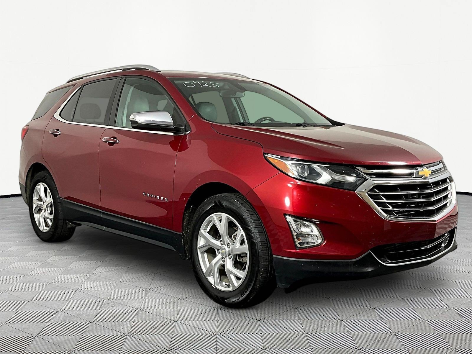 Used 2019 Chevrolet Equinox Premier FWD image 3