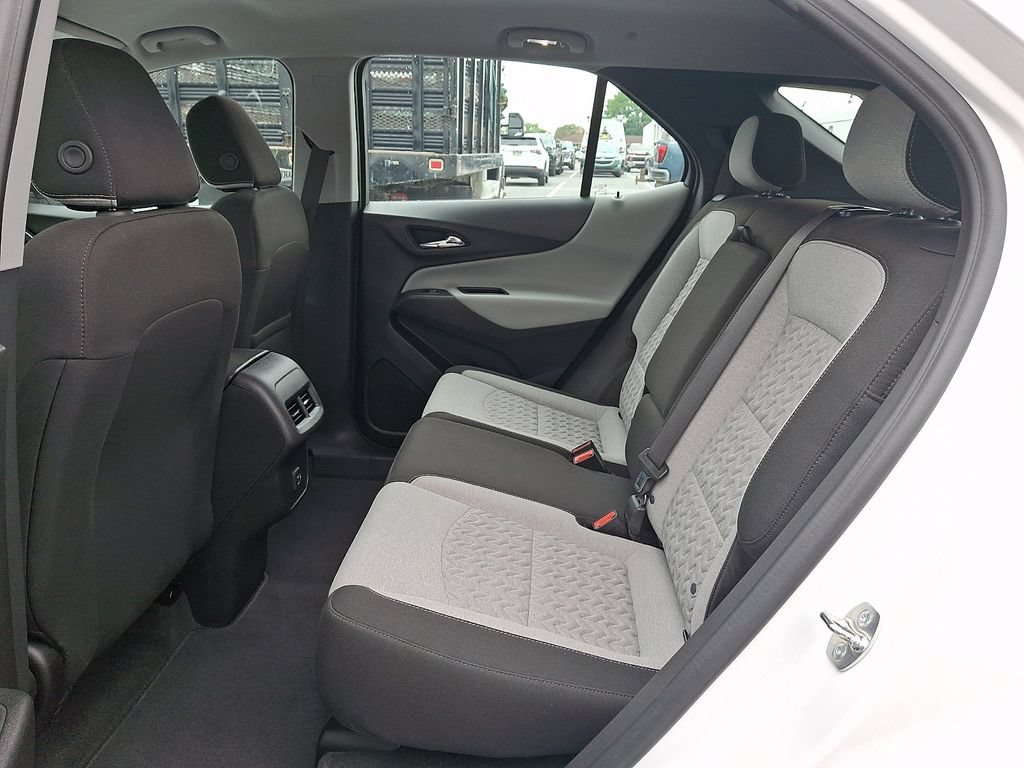 Used 2024 Chevrolet Equinox LS AWD/4WD image 11