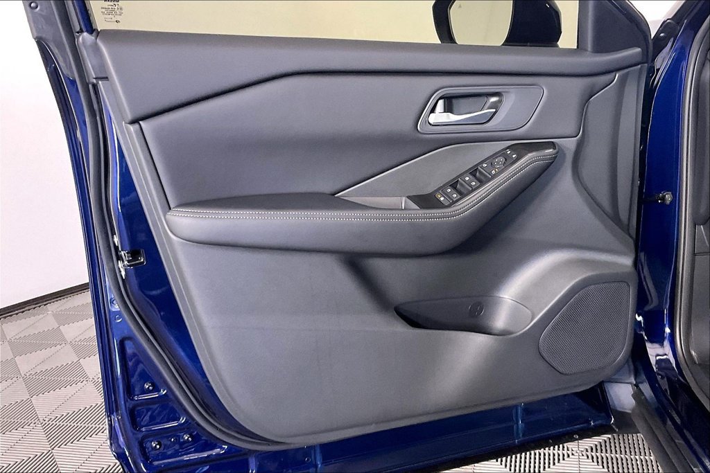 New 2026 Nissan Rogue SV AWD/4WD image 40