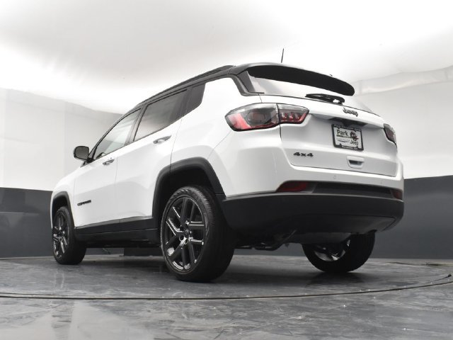 New 2026 Jeep Compass Limited AWD/4WD image 22