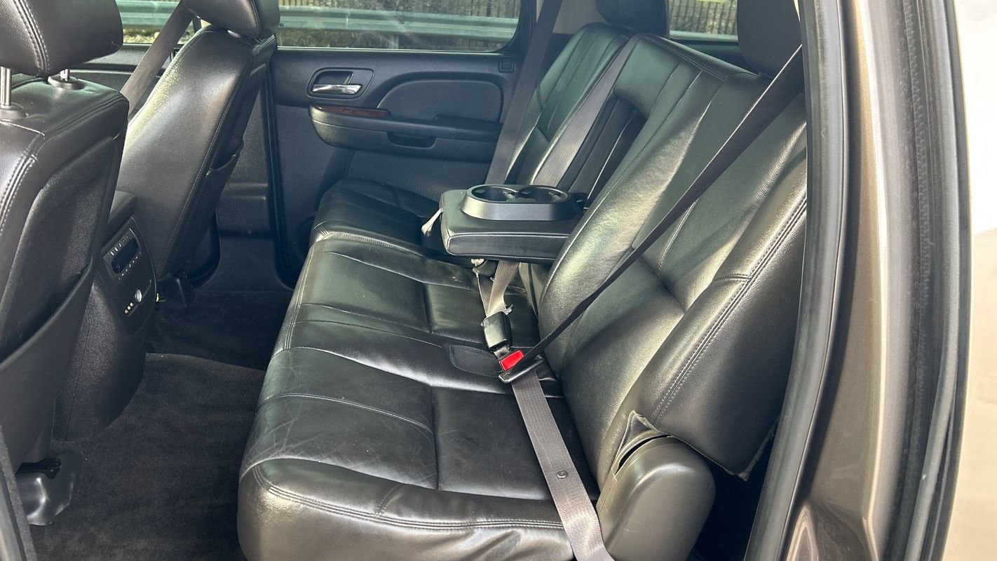 Used 2013 Chevrolet Suburban LT image 10