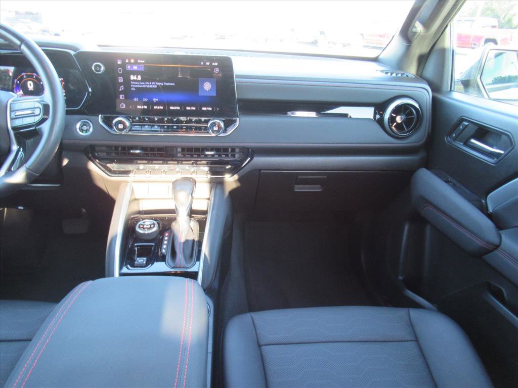 Used 2023 Chevrolet Colorado Z71 w/ Z71 Convenience Package 2 image 16