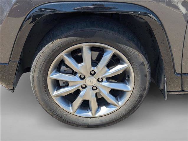 Used 2018 Jeep Cherokee Latitude FWD image 23