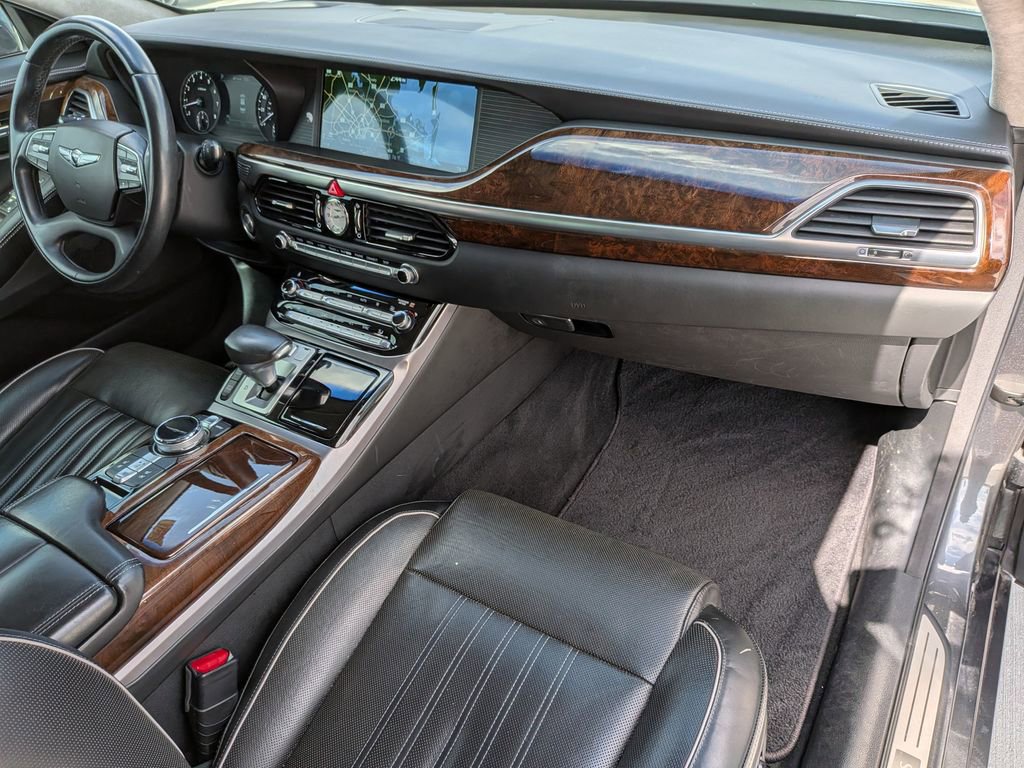 Used 2018 Genesis G90 5.0 Ultimate image 30