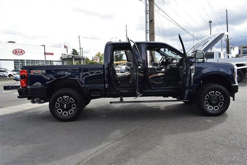 Used 2024 Ford F350 Platinum image 36