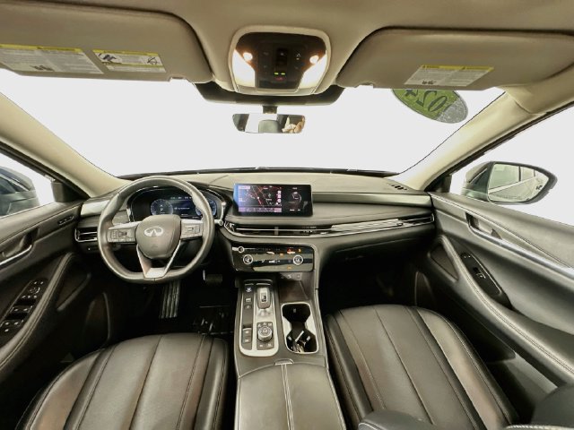 Used 2024 INFINITI QX60 Luxe AWD/4WD image 3