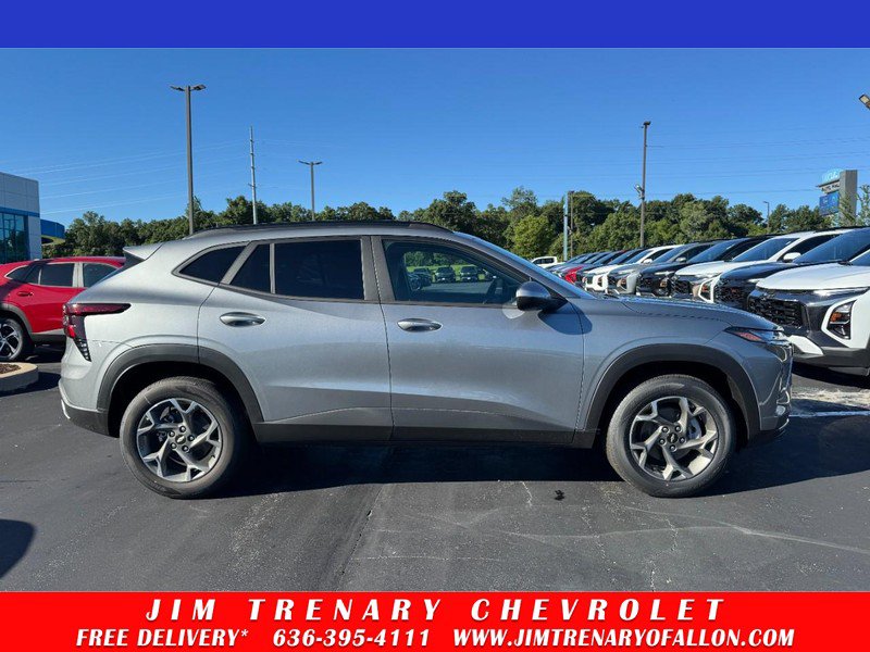 New 2026 Chevrolet Trax LT w/ Driver Confidence Package