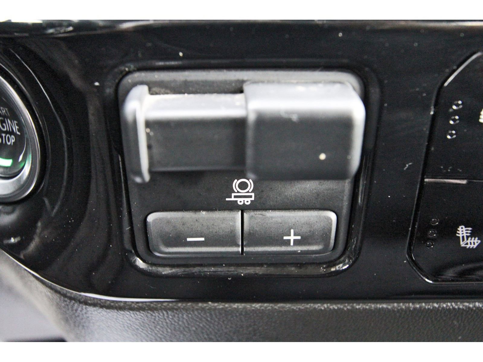 Used 2025 Chevrolet Silverado 2500 LT w/ Convenience Package image 29