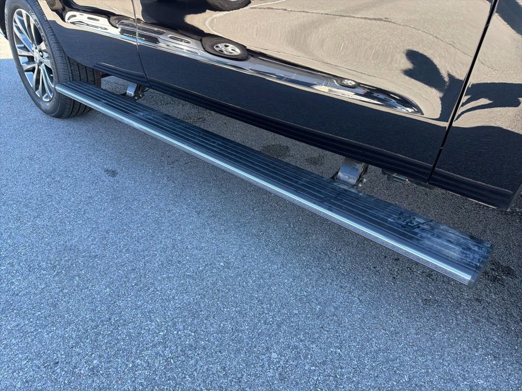 Used 2021 Ford Expedition Limited image 31