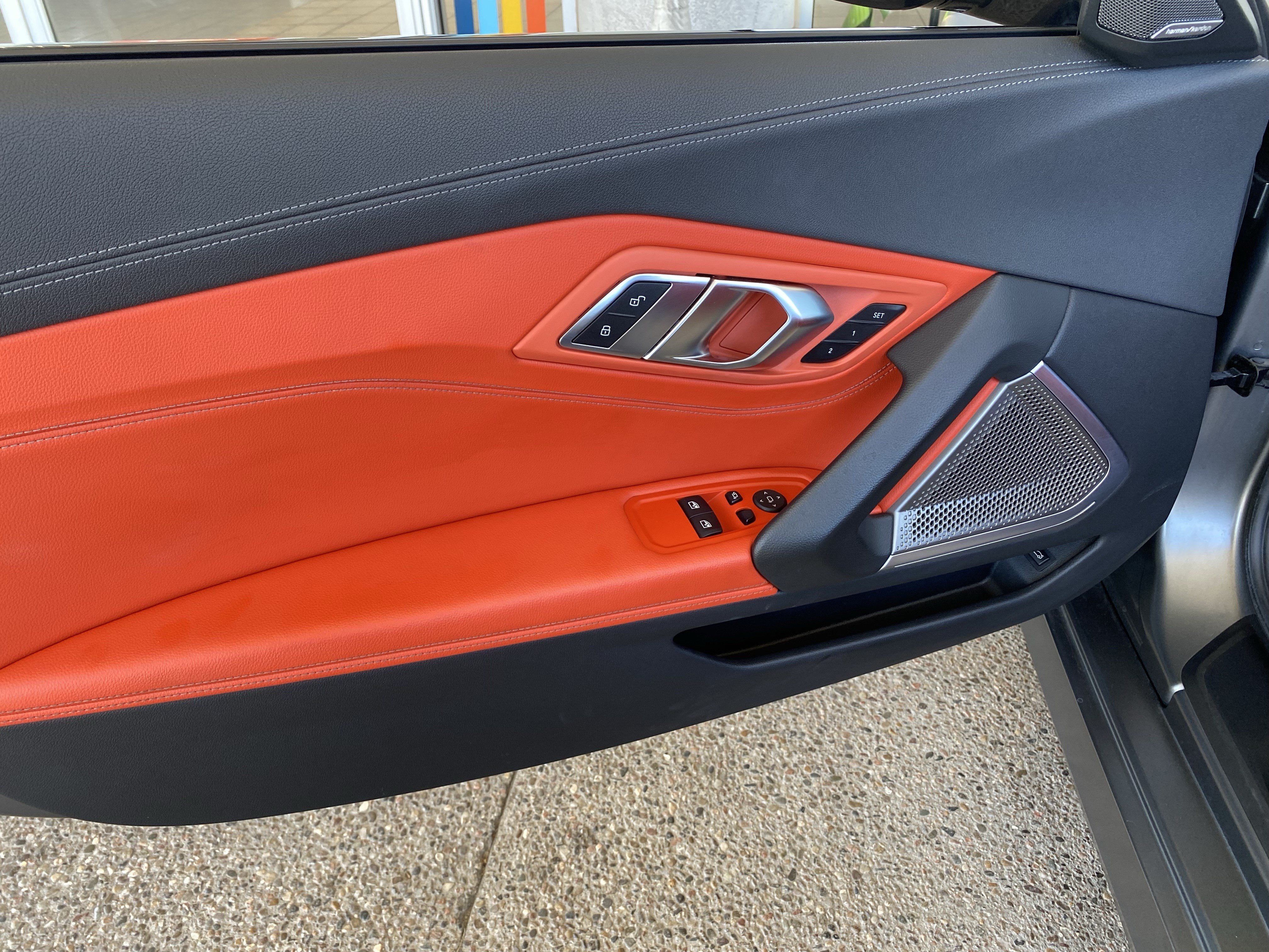 Used 2020 BMW Z4 M40i RWD image 12