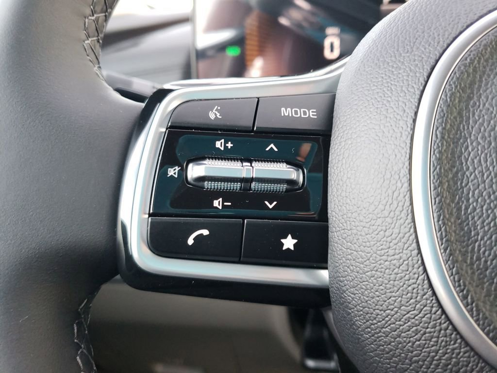 New 2026 Kia Carnival EX FWD image 14