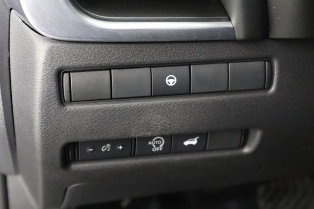 Used 2023 Nissan Rogue SV w/ SV Premium B Package AWD/4WD image 22