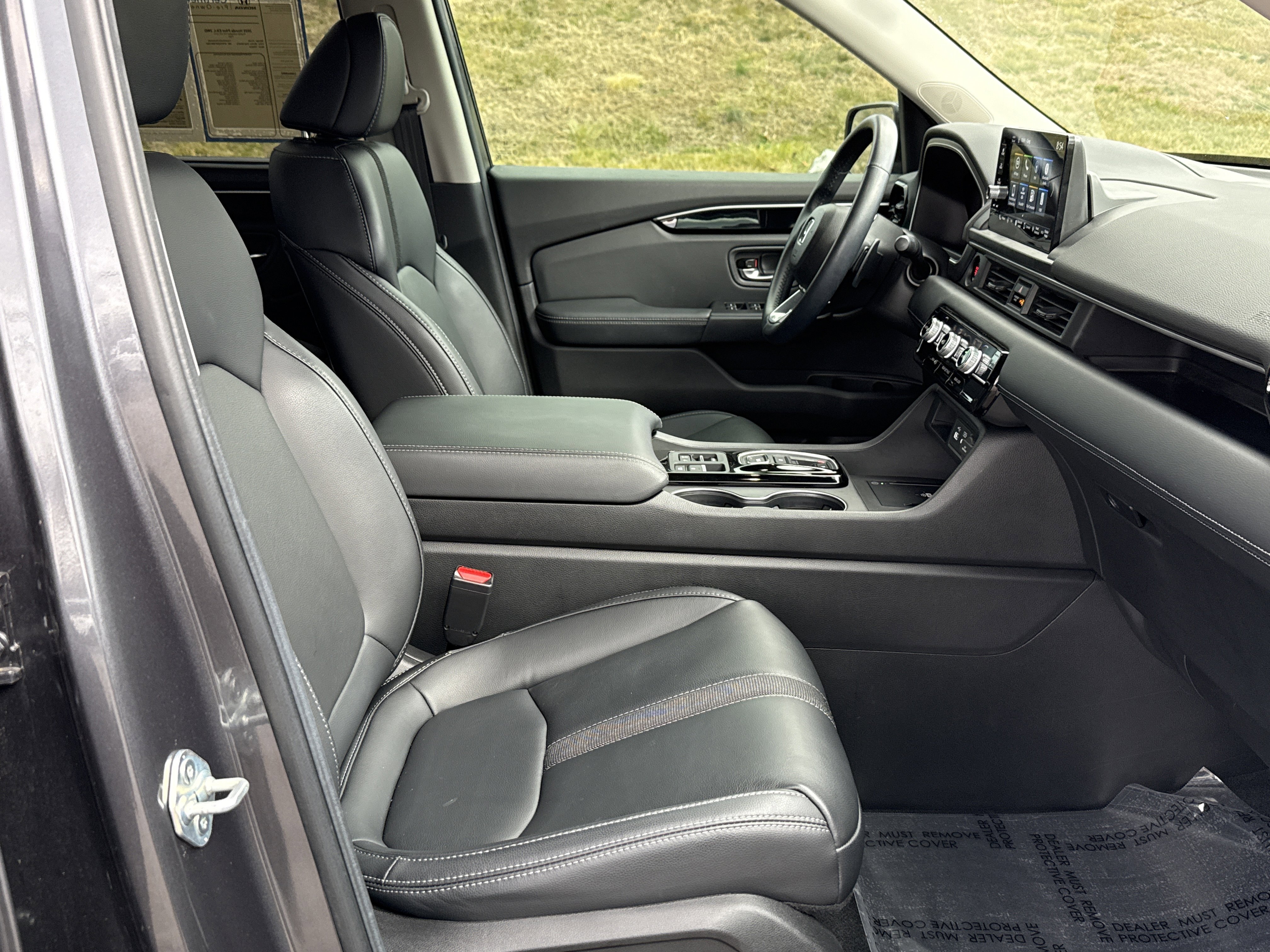 Used 2025 Honda Pilot EX-L image 33