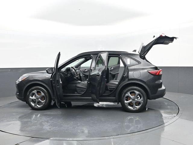 New 2026 Ford Escape ST-Line w/ Cold Weather Package AWD/4WD image 31