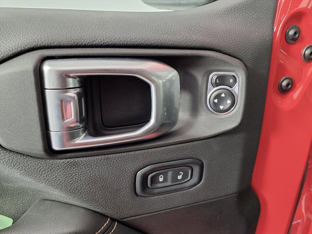 Used 2024 Jeep Wrangler Unlimited Sahara image 15