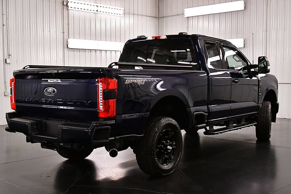 Used 2024 Ford F350 XLT w/ XLT Premium Package AWD/4WD image 7