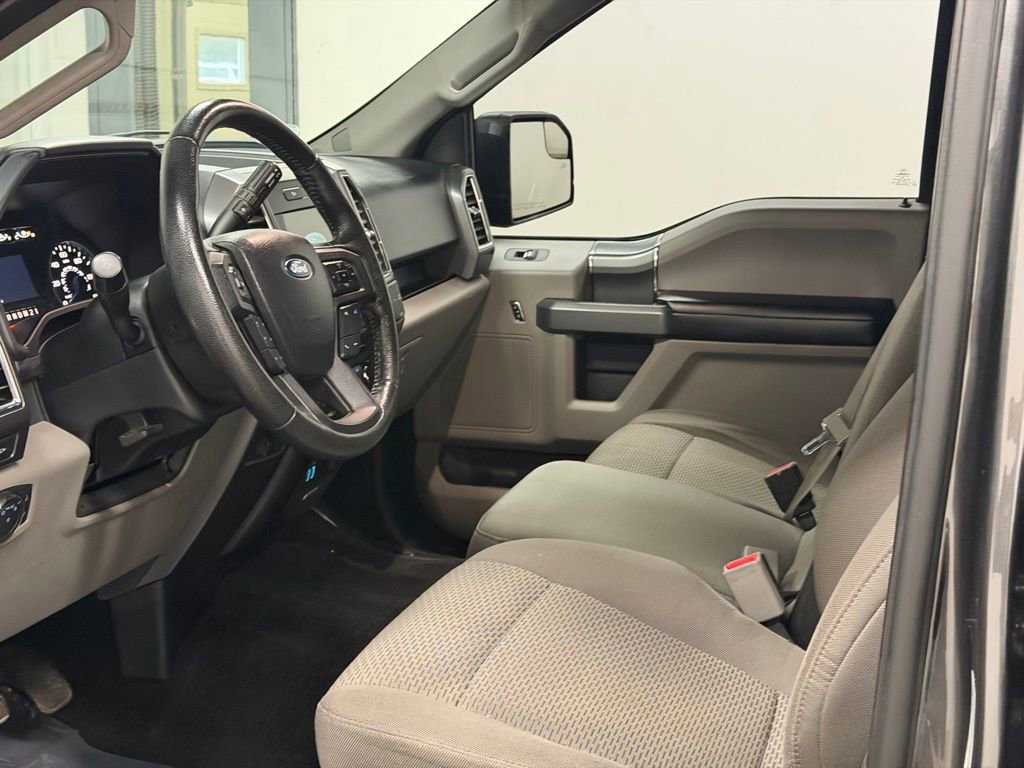 Used 2016 Ford F150 XLT w/ Equipment Group 302A Luxury image 35