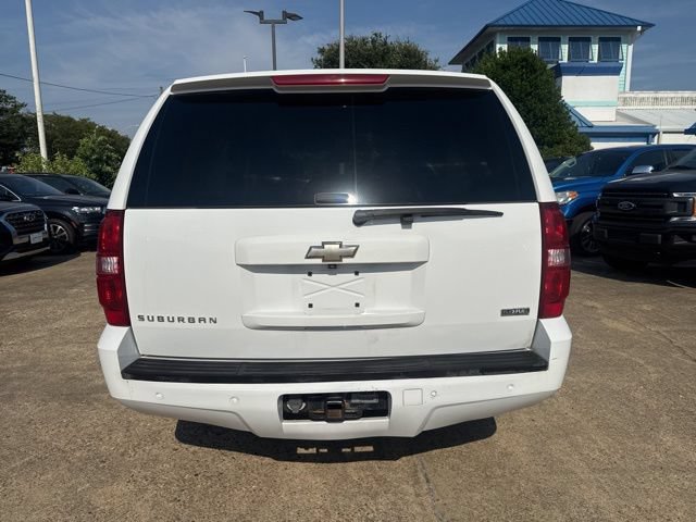 Used 2008 Chevrolet Suburban LTZ w/ LTZ Preferred Equipment Group AWD/4WD image 6
