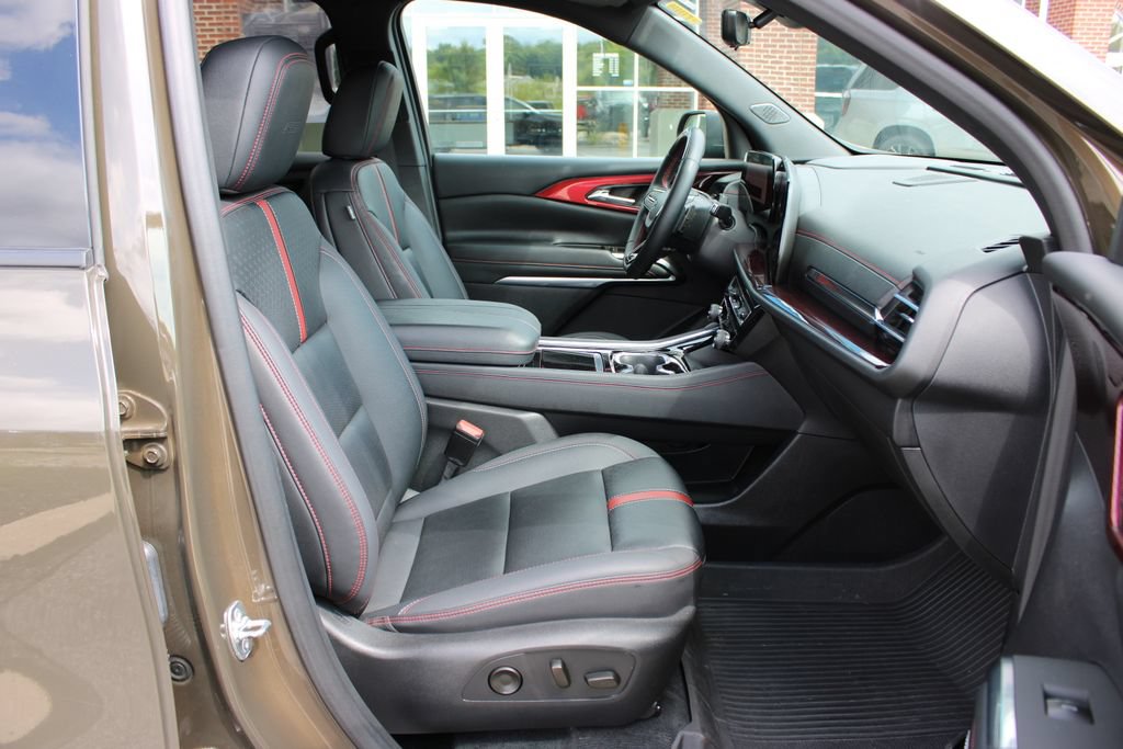 Used 2024 Chevrolet Traverse RS AWD/4WD image 51