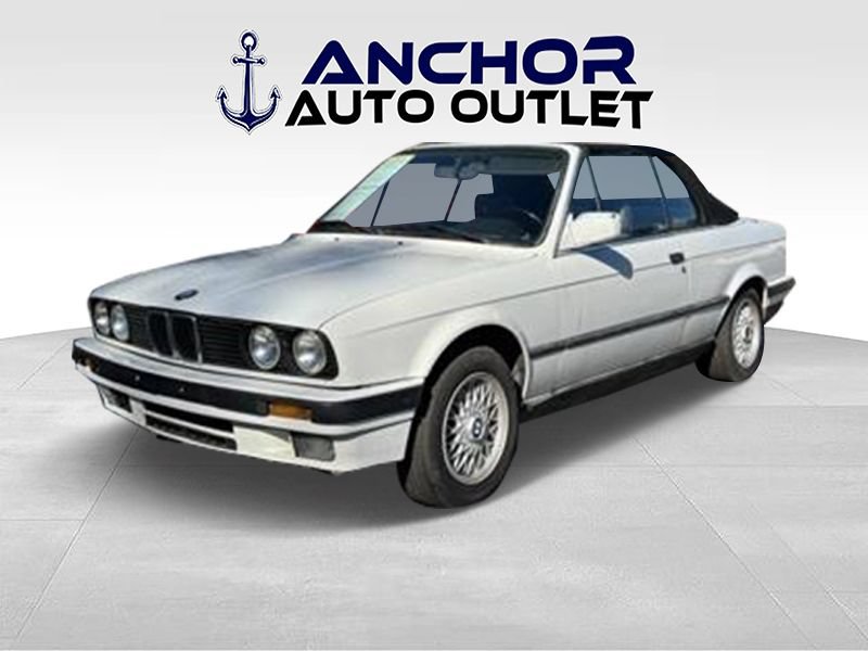 Used 1992 BMW 325i Convertible RWD image 4