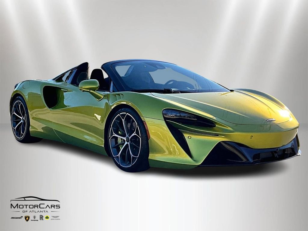 New 2026 McLaren Artura image 2
