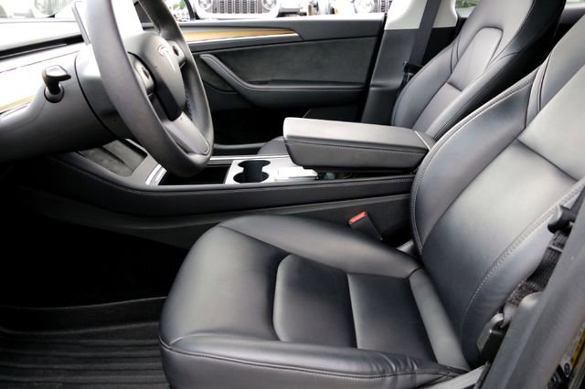 Used 2022 Tesla Model Y Performance image 10