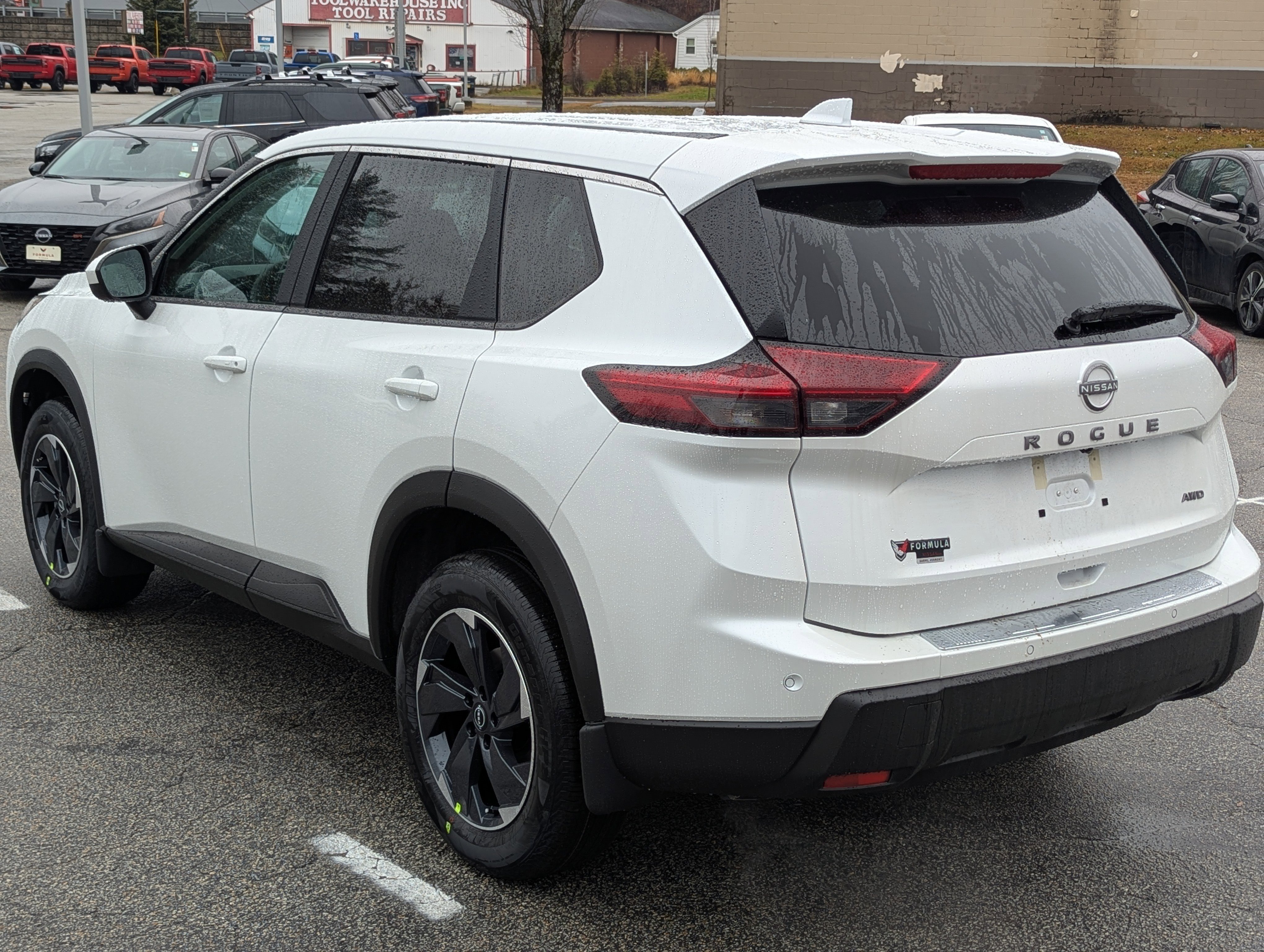 New 2026 Nissan Rogue SV image 5
