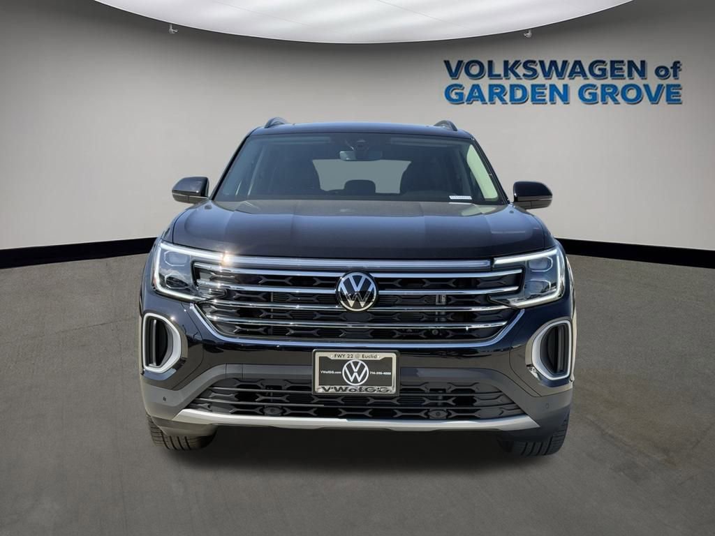 New 2026 Volkswagen Atlas SE image 2