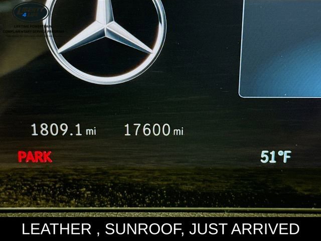 Used 2025 Mercedes-Benz GLB 250 GLB 250 w/ Exclusive Package image 12