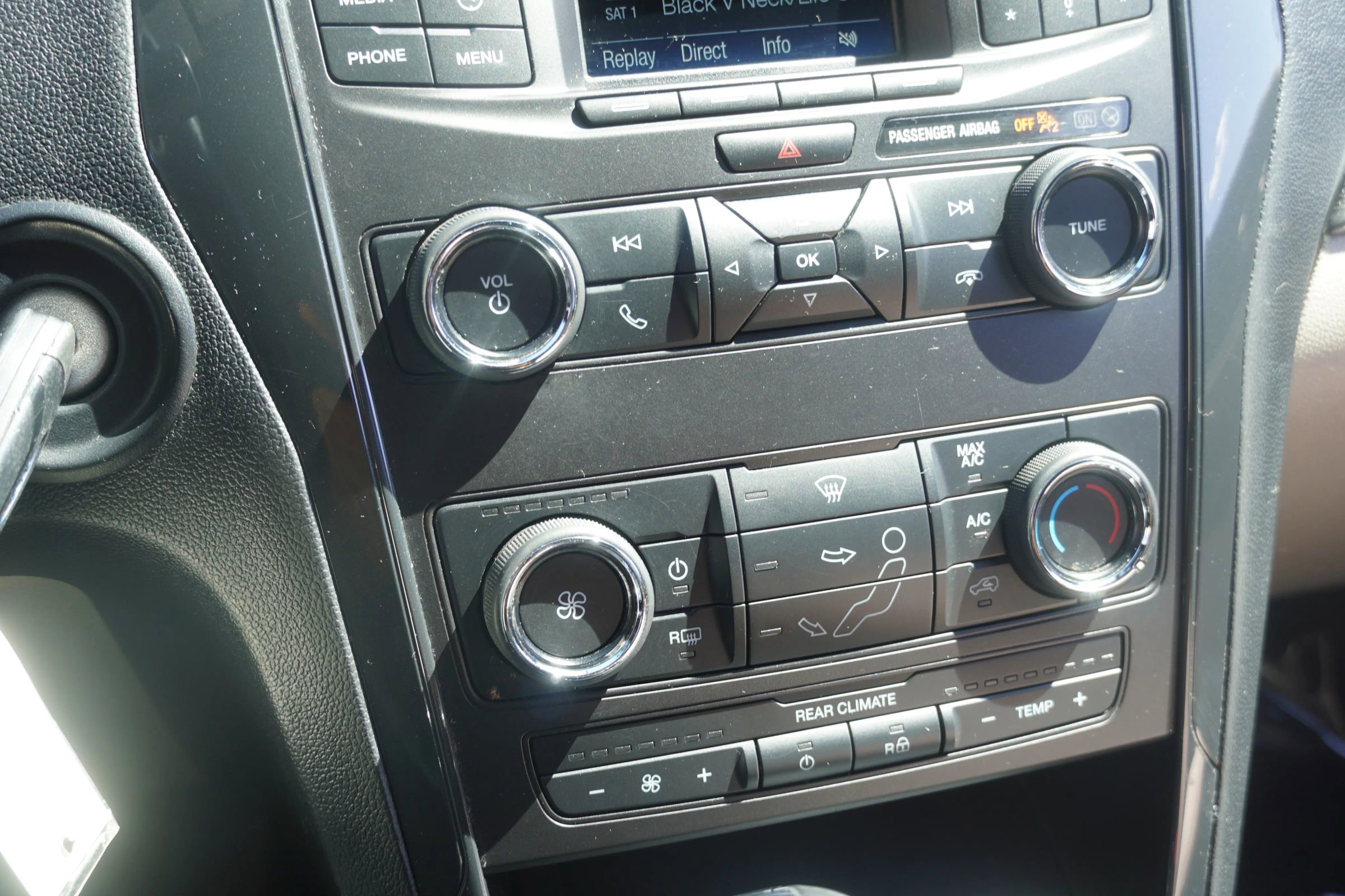 Used 2018 Ford Explorer 4WD image 30