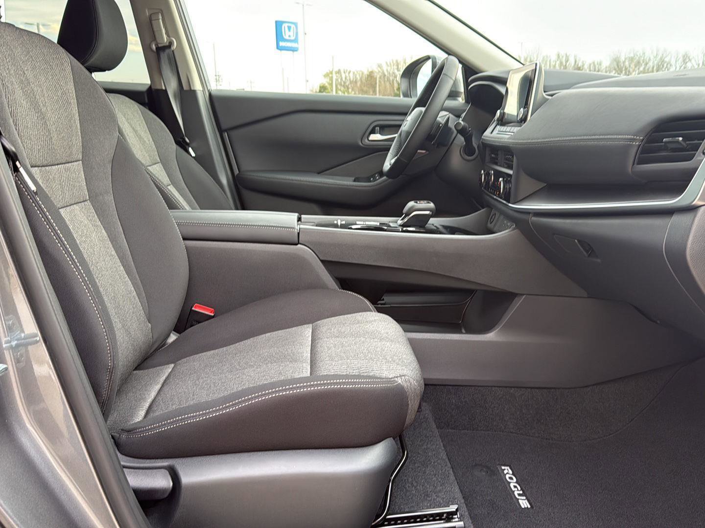 New 2026 Nissan Rogue SV w/ Cold Weather Package FWD image 18
