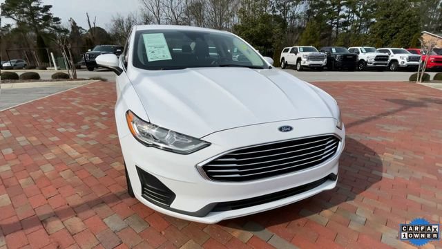 Used 2020 Ford Fusion SE image 4