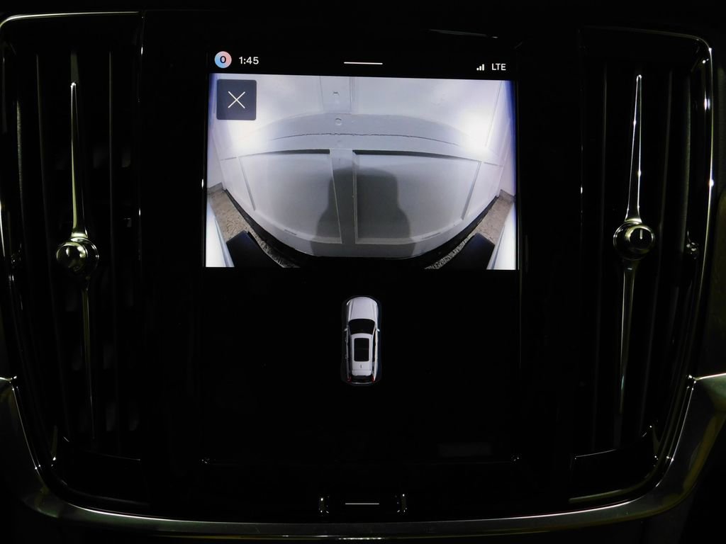 Used 2026 Volvo V90 B6 Cross Country Ultra image 50