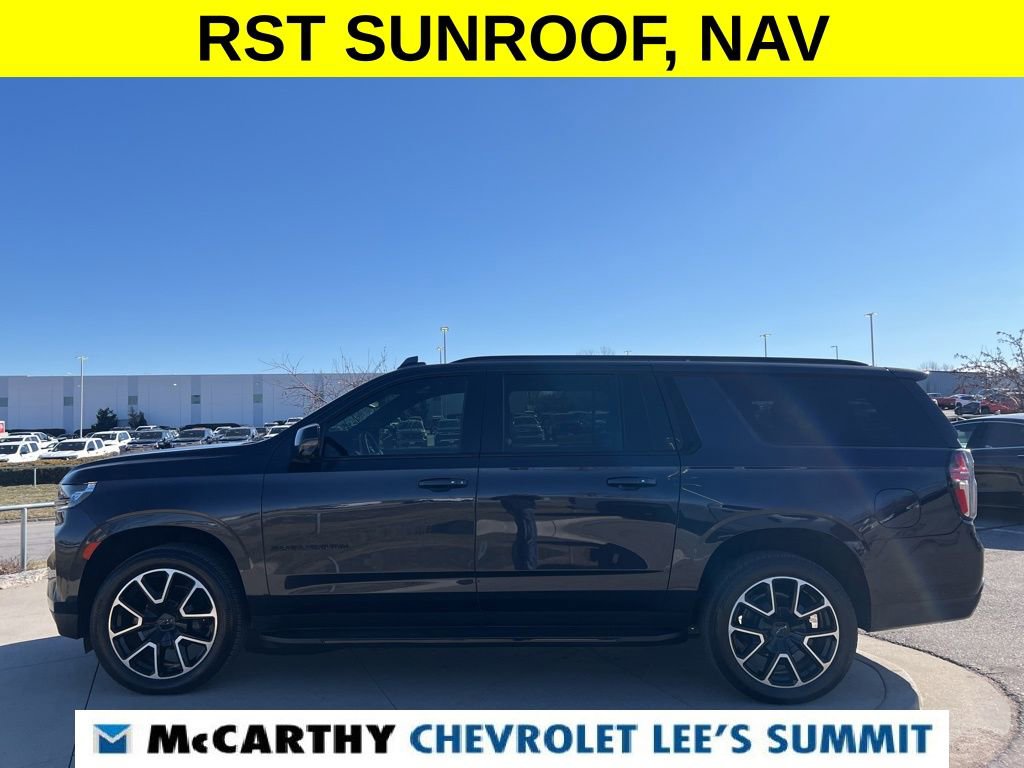 Used 2022 Chevrolet Suburban RST w/ Luxury Package image 5