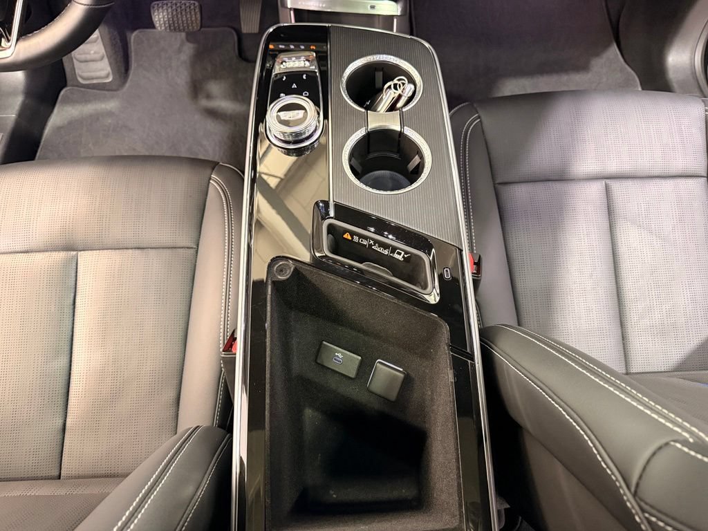 Used 2024 Cadillac Lyriq Sport RWD image 25