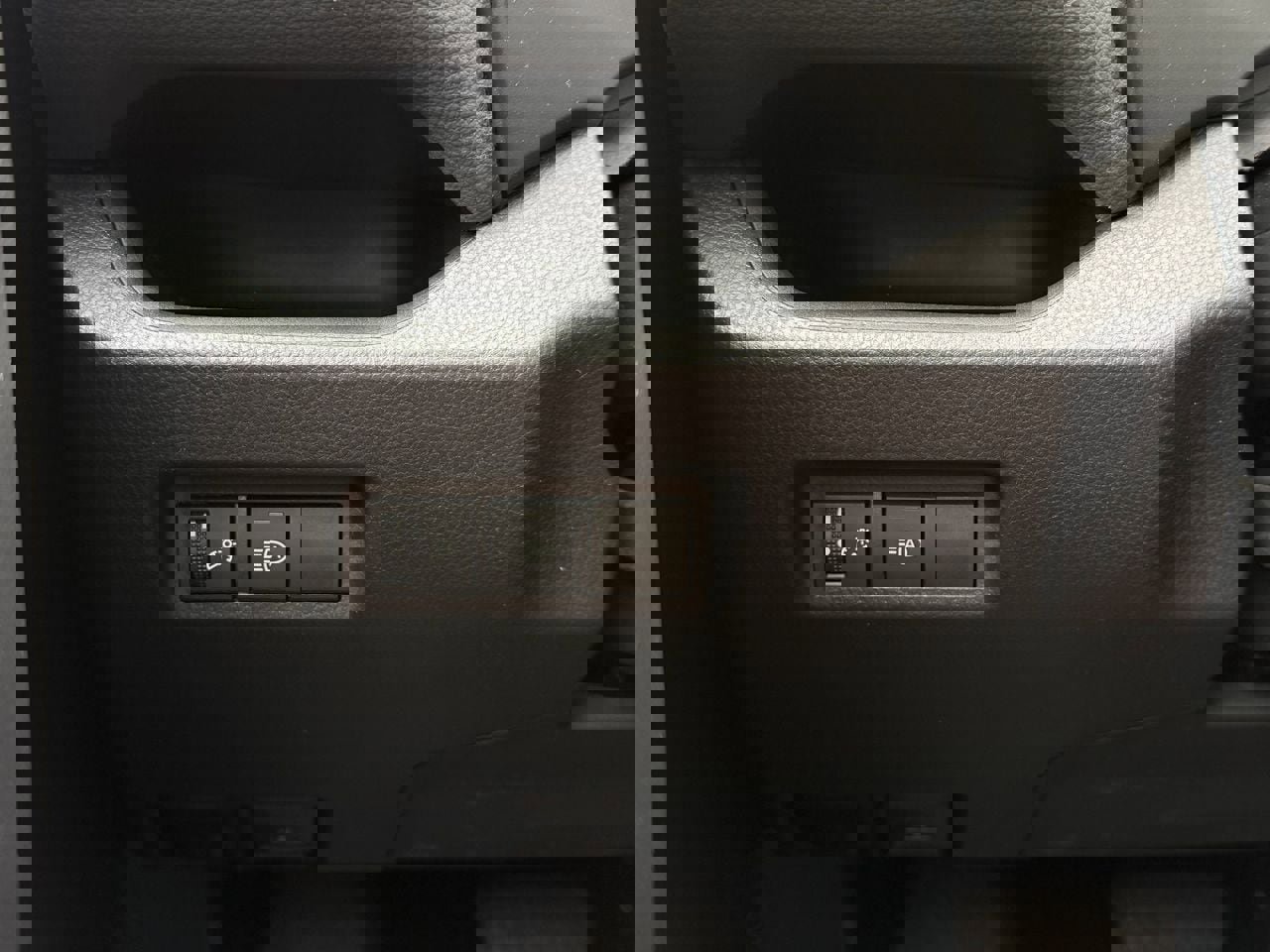 Used 2024 Toyota RAV4 LE image 26