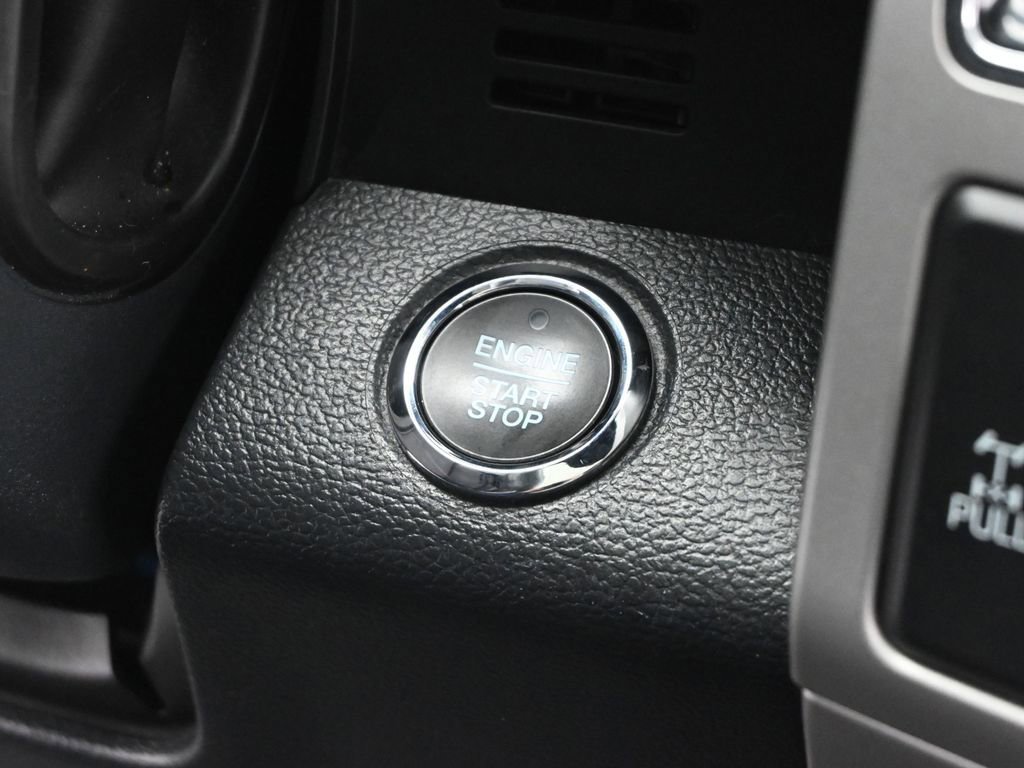 Used 2022 Ford F250 Lariat w/ Black Appearance Package AWD/4WD image 14