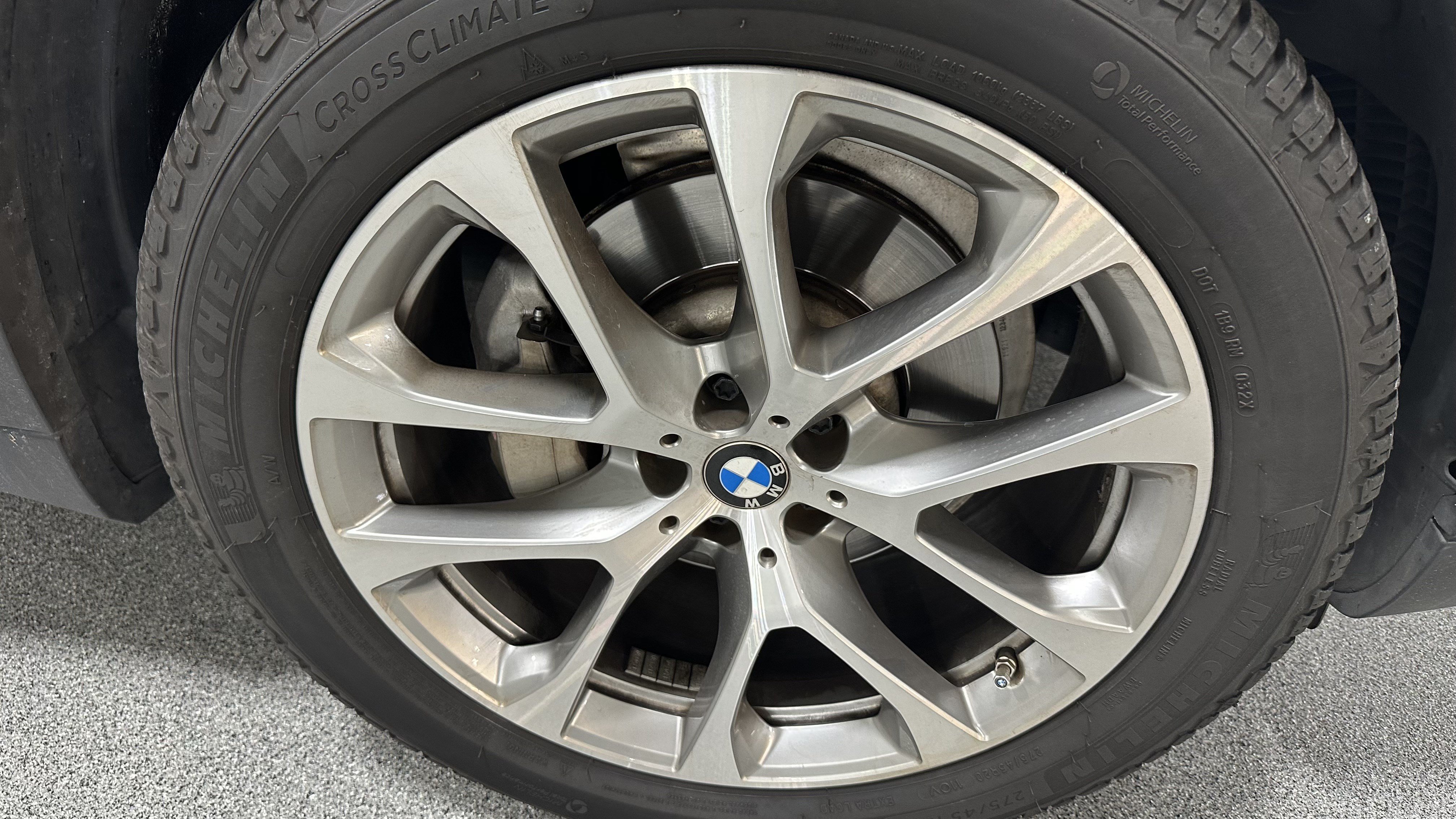 Used 2022 BMW X5 xDrive40i w/ Premium Package AWD/4WD image 15