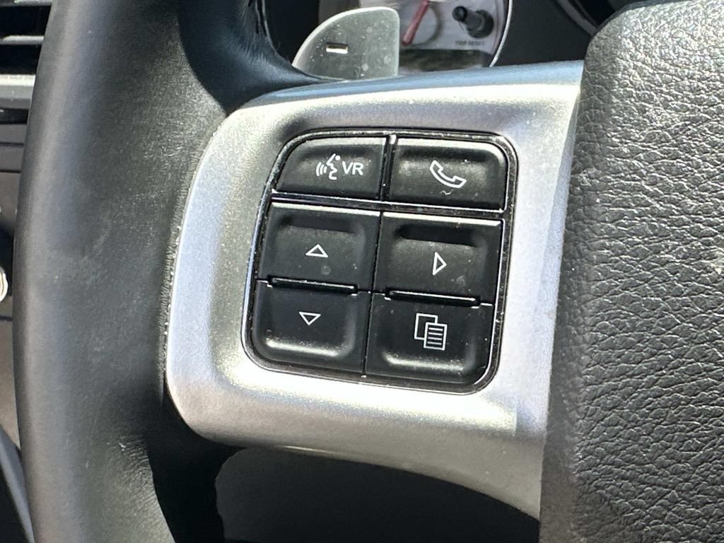 Used 2013 Dodge Challenger R/T RWD image 25
