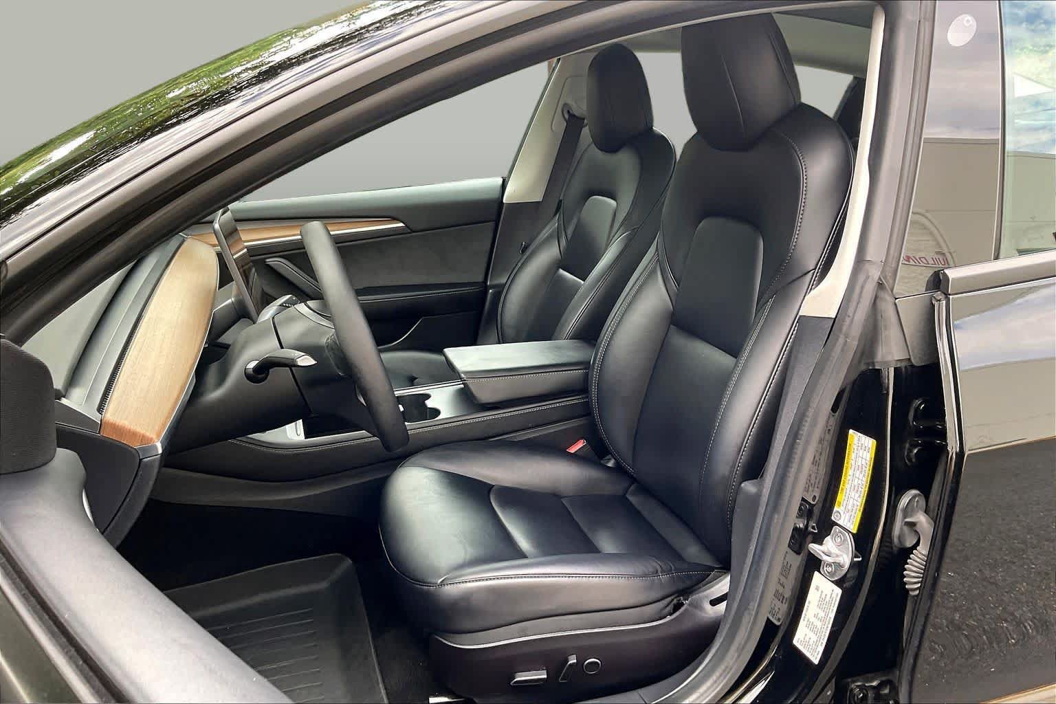 Used 2022 Tesla Model 3 Standard Range RWD image 7
