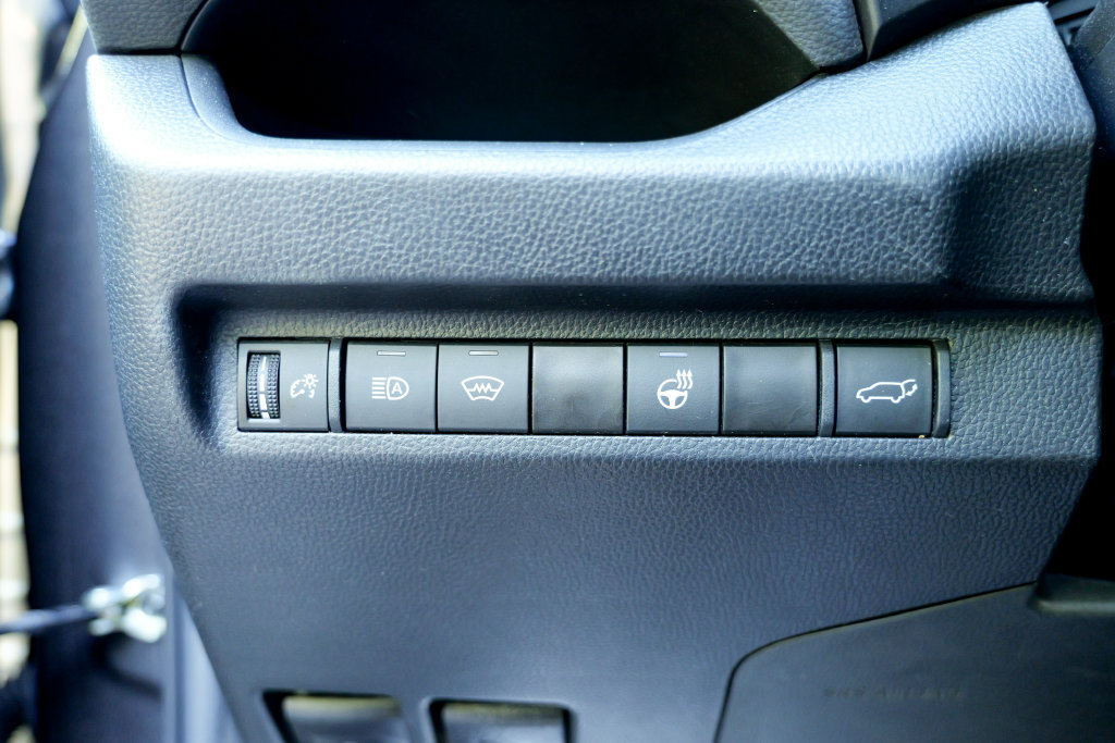 Used 2023 Toyota RAV4 XLE Premium AWD/4WD image 52