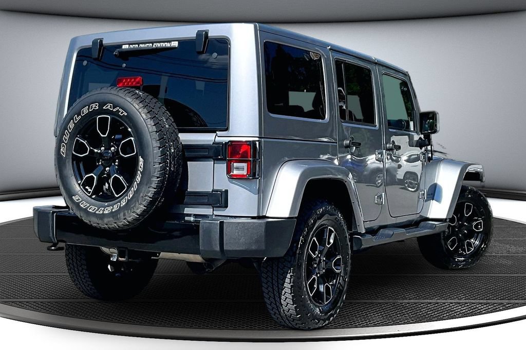 Used 2017 Jeep Wrangler Unlimited Sahara AWD/4WD image 6