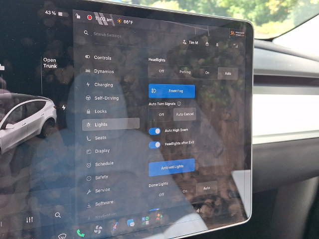 Used 2021 Tesla Model Y Long Range AWD/4WD image 32