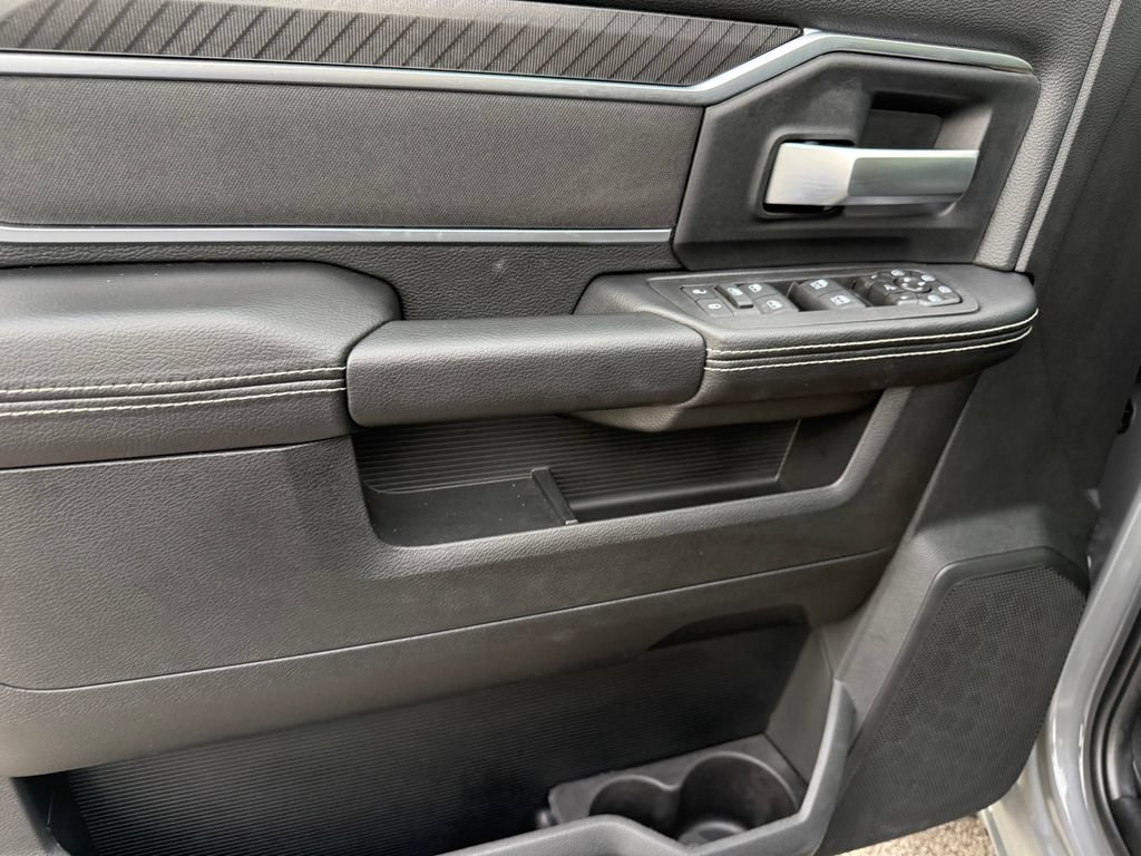 New 2026 RAM 2500 Big Horn AWD/4WD image 10
