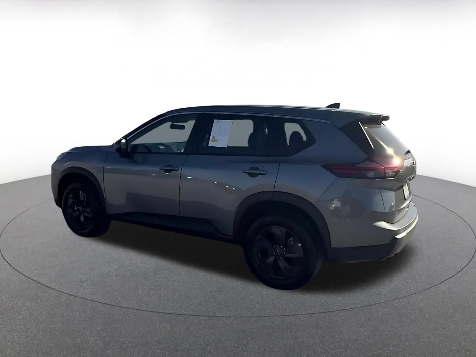 Used 2026 Nissan Rogue SV AWD/4WD image 10