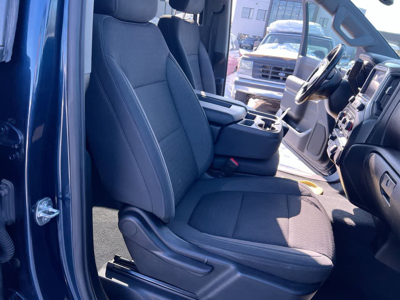 Used 2021 Chevrolet Silverado 1500 LT w/ Bed Protection Package AWD/4WD image 28