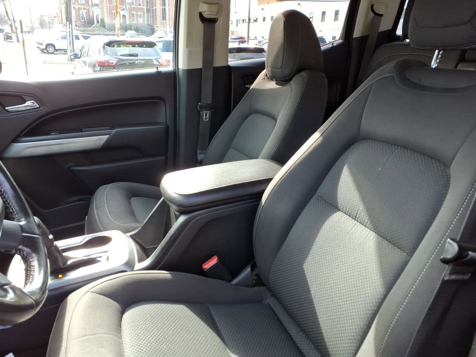 Used 2018 Chevrolet Colorado LT w/ LT Convenience Package image 10