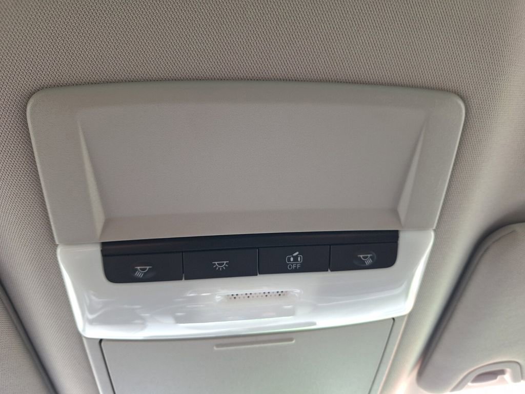 Used 2025 Nissan Altima 2.5 SR image 19