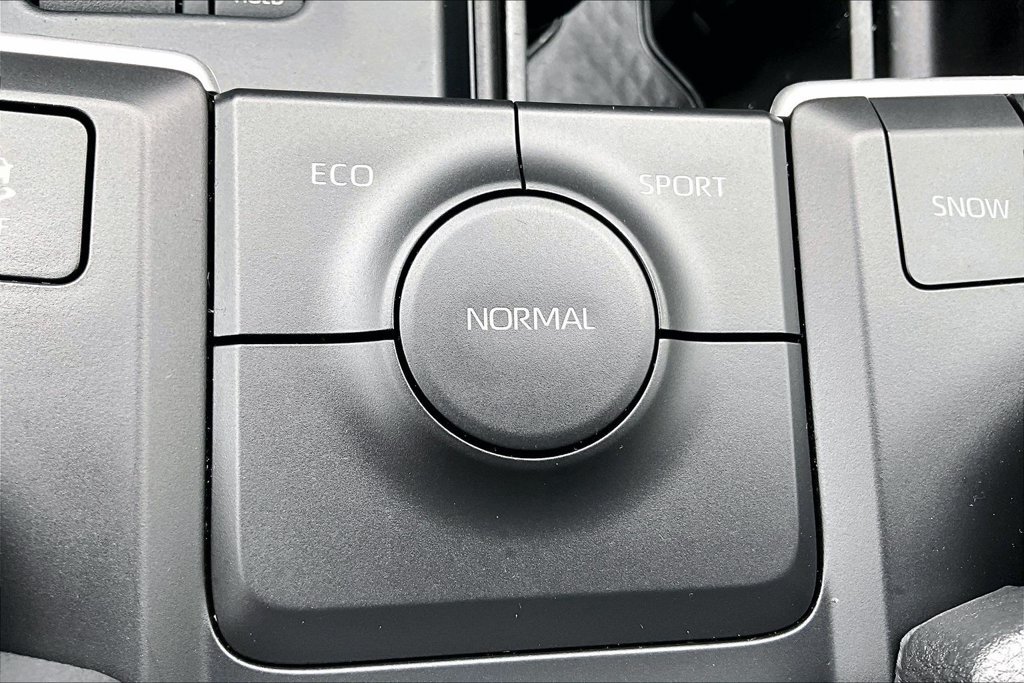 Used 2024 Toyota Grand Highlander FWD image 15