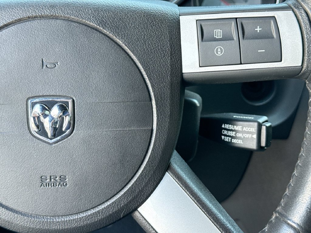 Used 2010 Dodge Challenger SRT8 RWD image 18